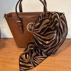 Small Polyester Animal Print Square Scarf